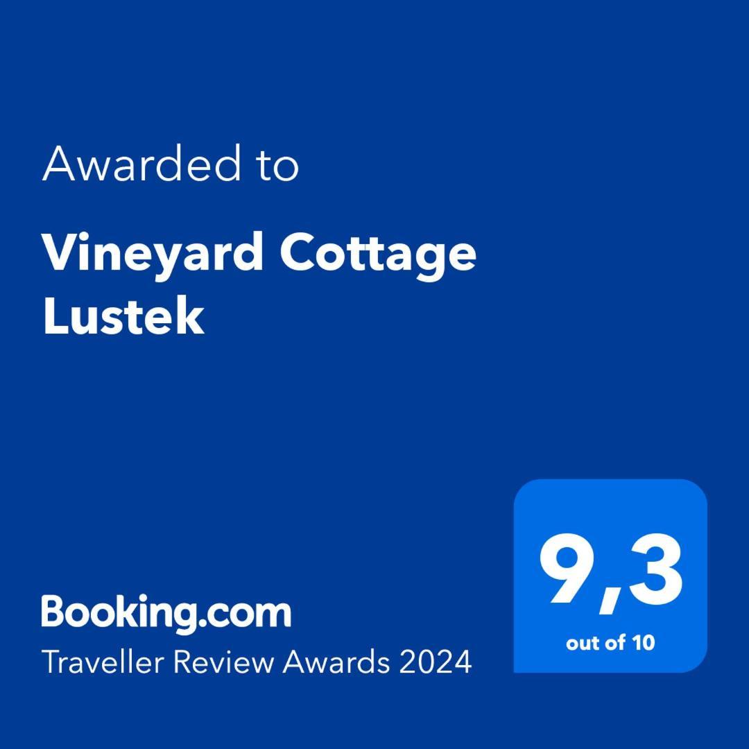 Vineyard Cottage Lustek Ново Место Екстериор снимка